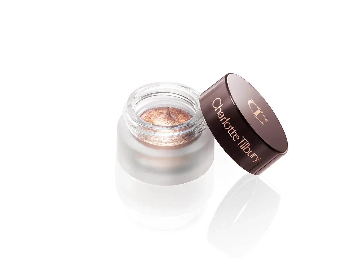 Eyes to Mesmerise cream eyeshadow pot in a sparkling Champagne shade